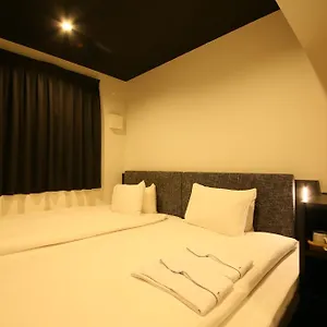 트래드 리플레이 일본