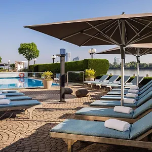 Hilton Waterfront Hotell