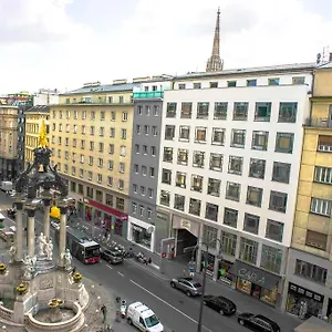 Living Hoher Markt Вена