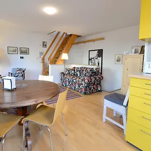 House With Courtyard & Parking Close To Stadtpark Holiday home