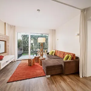 villa-salzburg.saalbachhinterglemmhotels.com/